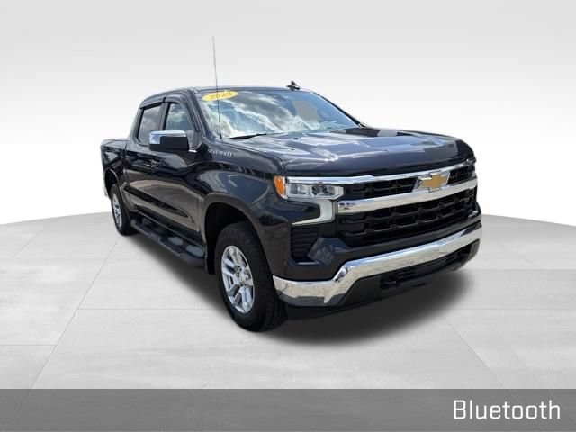 Used 2023 Chevrolet Silverado 1500 LT AWD/4WD image 3