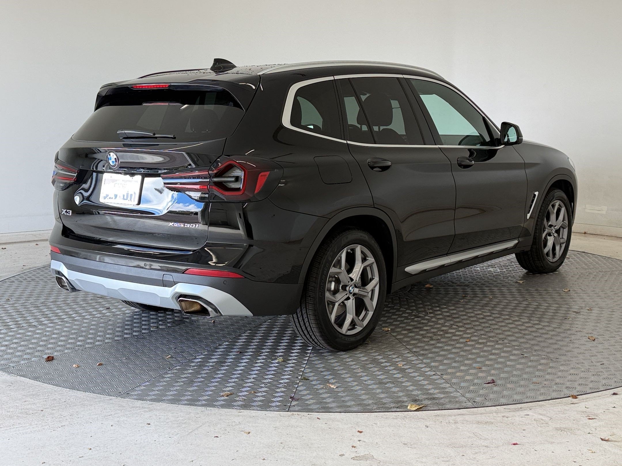 Certified 2024 BMW X3 xDrive30i w/ Convenience Package AWD/4WD image 9