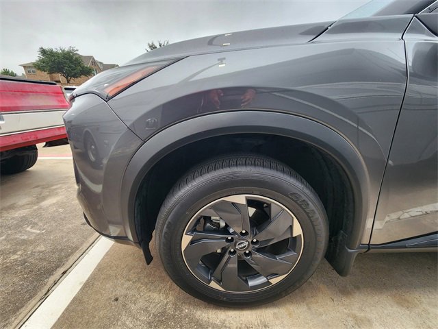 Used 2025 Nissan Rogue SV w/ SV Premium Package FWD image 8