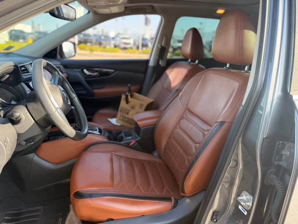 Used 2019 Nissan Rogue SL w/ Premium Package FWD image 5
