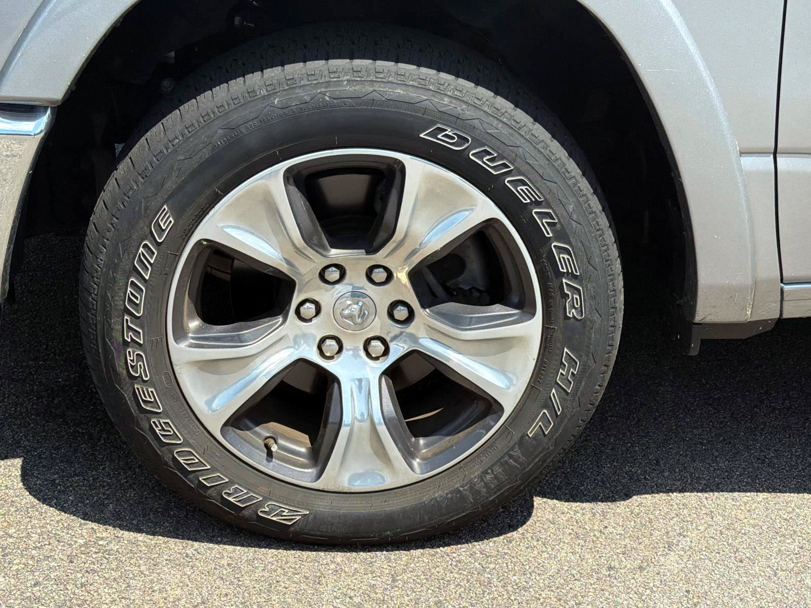 Used 2022 RAM 1500 Laramie w/ Trailer Tow Group AWD/4WD image 5