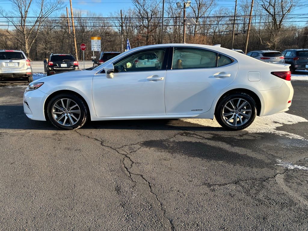 Used 2018 Lexus ES 300h image 4