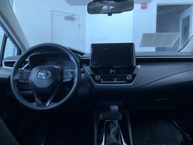 Used 2025 Toyota Corolla LE image 18