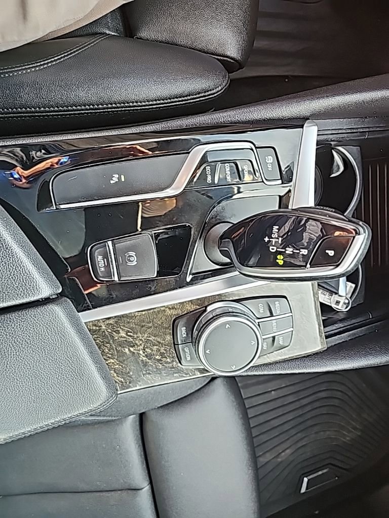 Used 2018 BMW 530i xDrive w/ Premium Package image 36