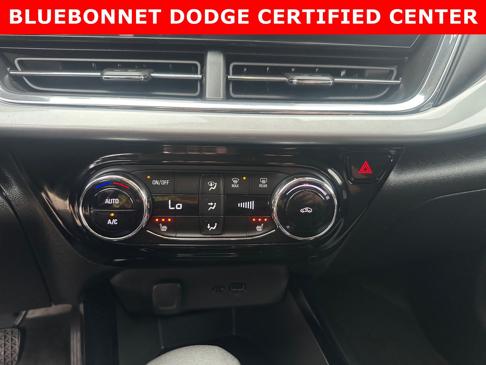 Used 2025 Chevrolet Trax LT w/ Driver Confidence Package FWD image 20