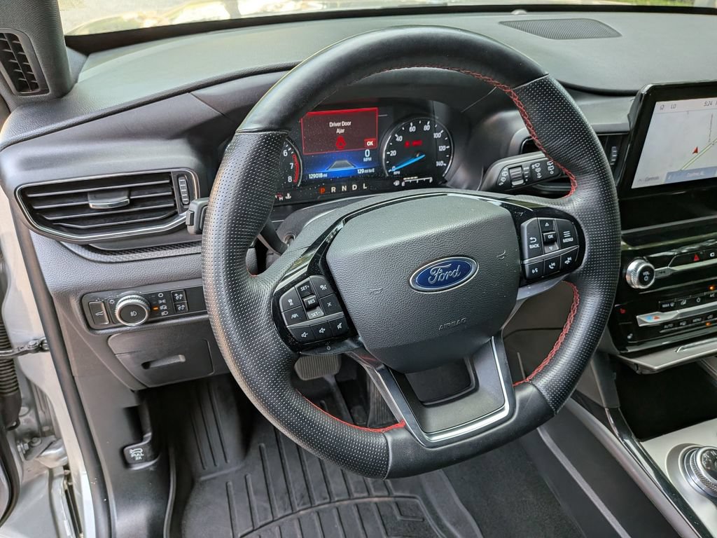 Used 2022 Ford Explorer ST-Line RWD image 15