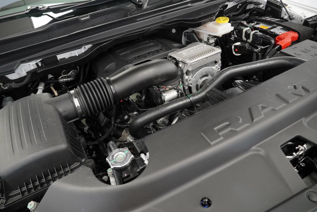 New 2027 RAM 1500 Laramie w/ Laramie Preferred Package AWD/4WD image 35