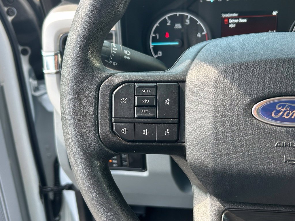 Used 2025 Ford F250 XLT AWD/4WD image 40