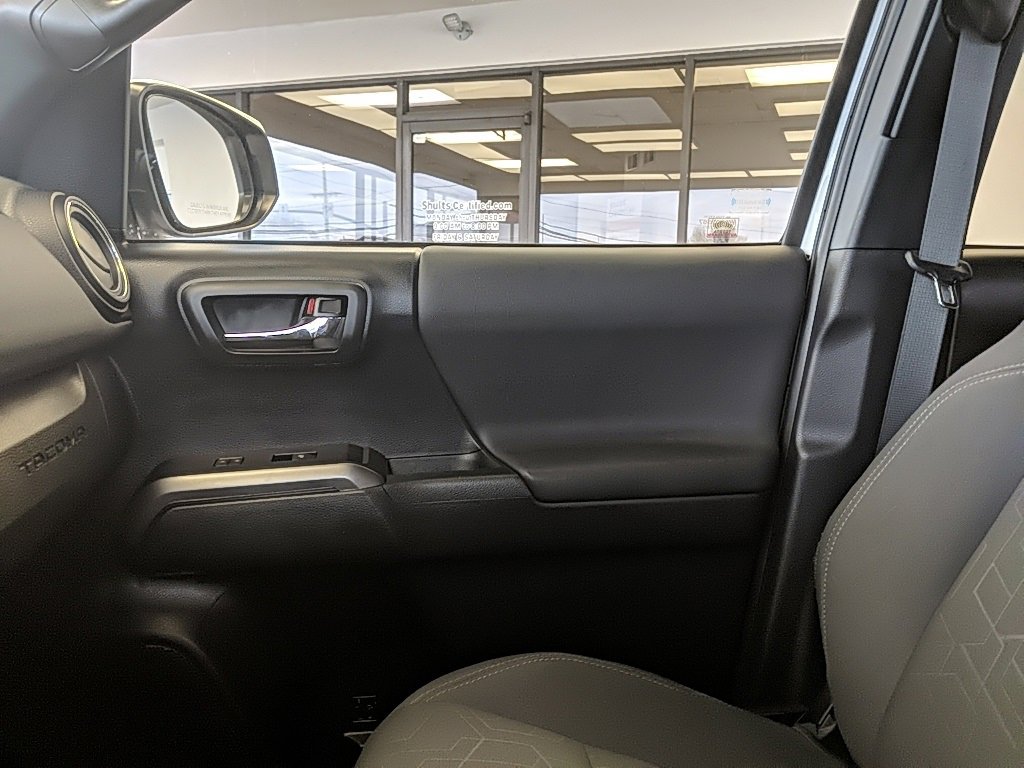 Used 2019 Toyota Tacoma TRD Sport image 22