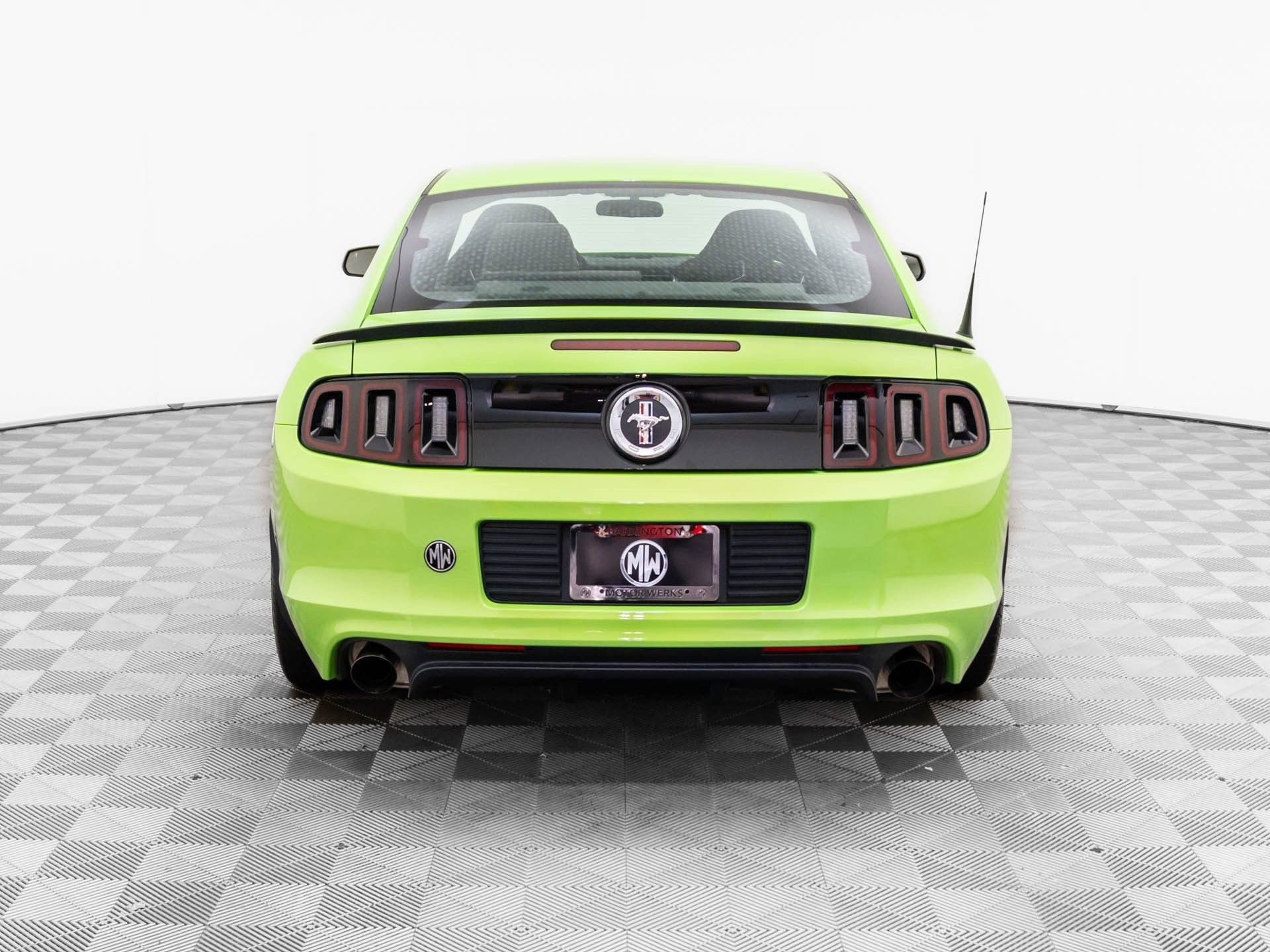 Used 2013 Ford Mustang Boss 302 w/ Boss 302 Accessory Pkg image 4