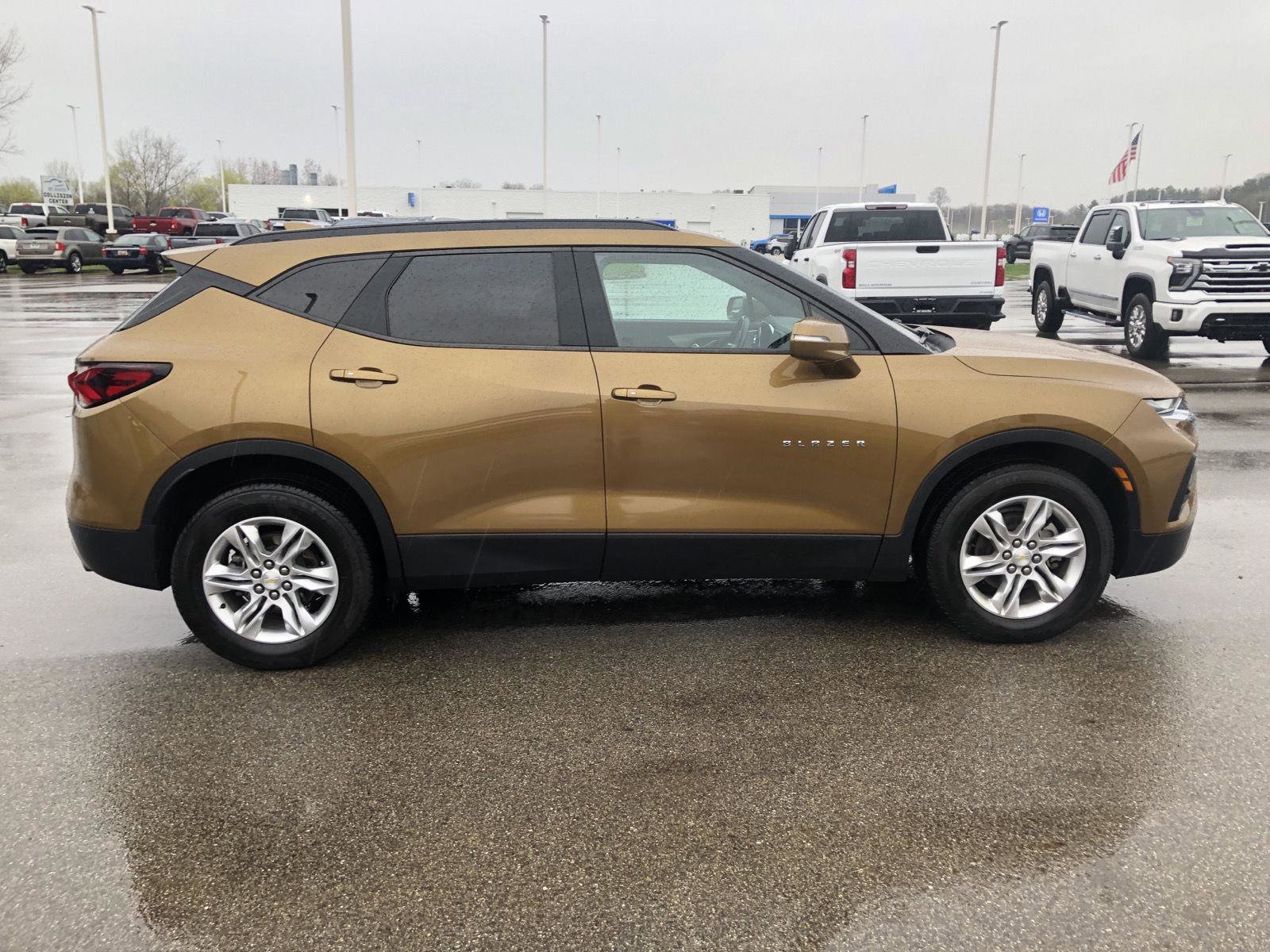 Used 2019 Chevrolet Blazer LT FWD image 9