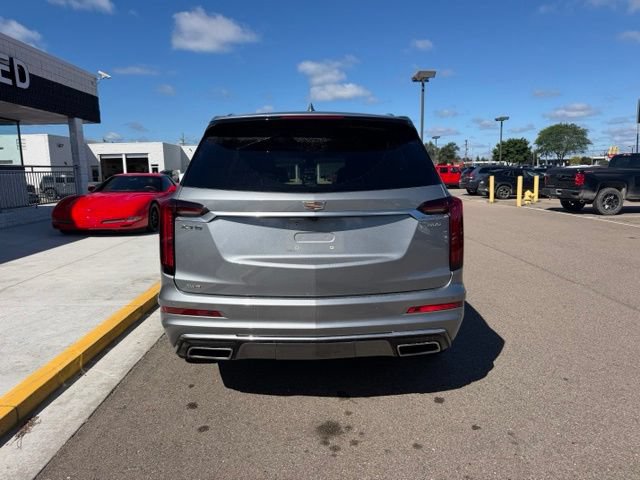 Used 2025 Cadillac XT6 Premium Luxury AWD/4WD image 8