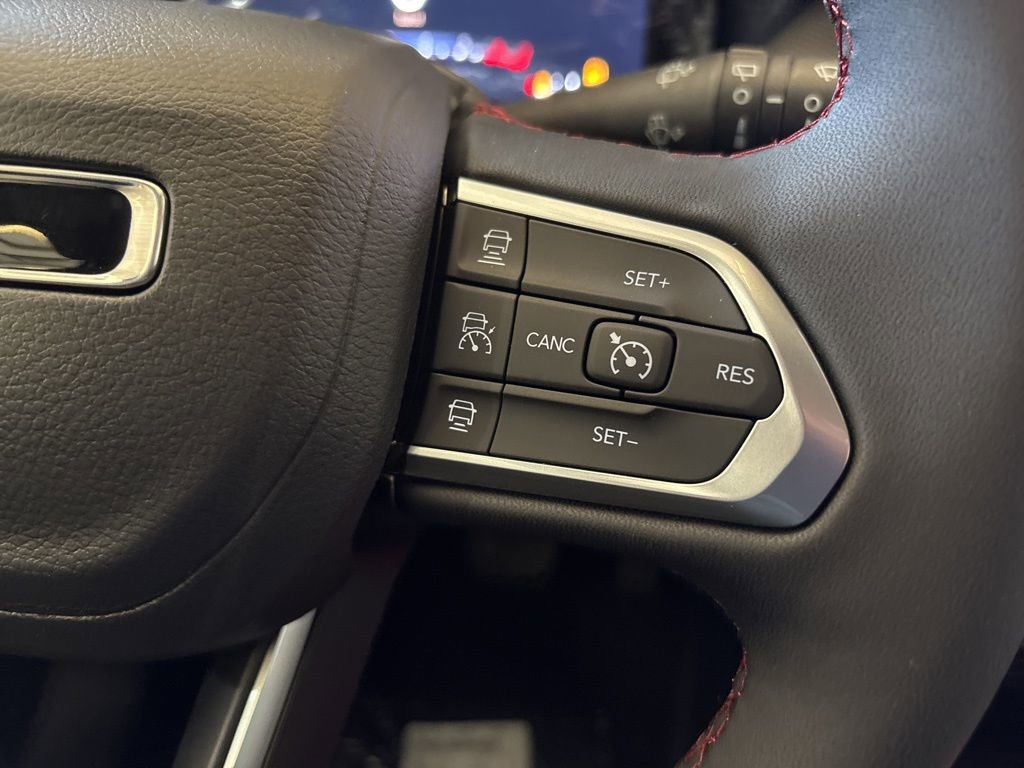 New 2026 Jeep Compass Trailhawk w/ Sun, Sound & Navigation Group AWD/4WD image 28