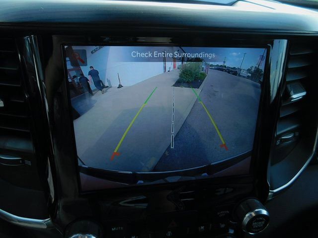 Used 2024 RAM 1500 Laramie image 15