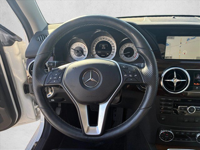 Used 2015 Mercedes-Benz GLK 350 4MATIC image 11
