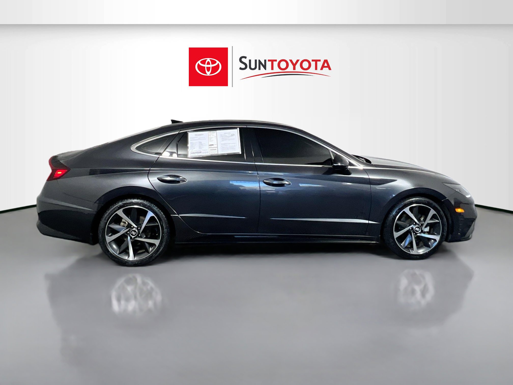 Used 2021 Hyundai Sonata SEL Plus image 2