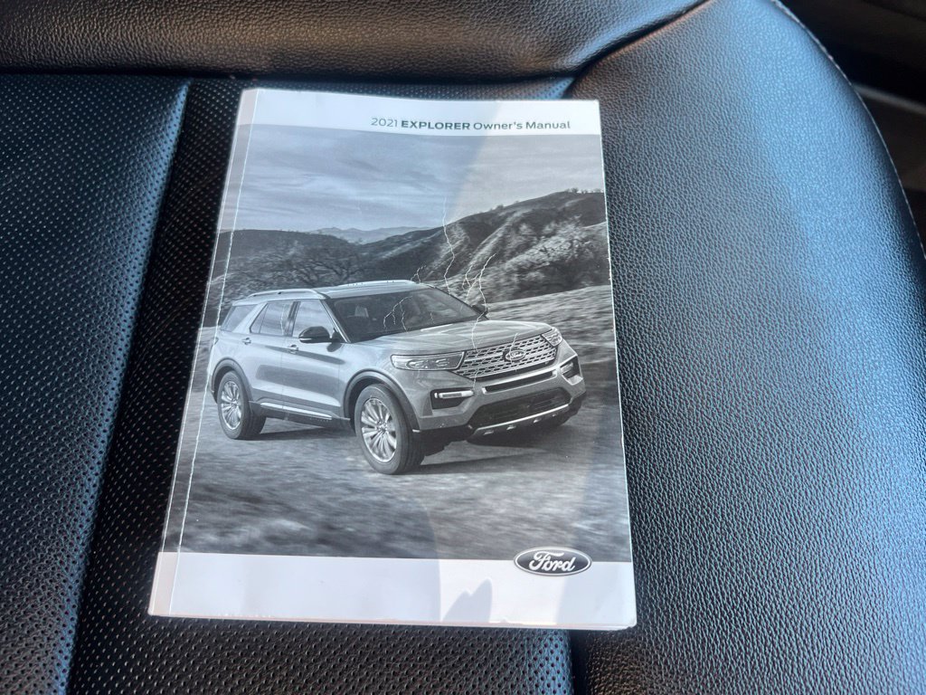 Used 2021 Ford Explorer Limited w/ Hybrid Equipment Group 310A AWD/4WD image 27