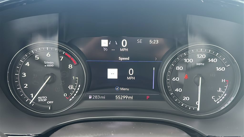 Used 2024 Cadillac XT6 Premium Luxury w/ Technology Package FWD image 2