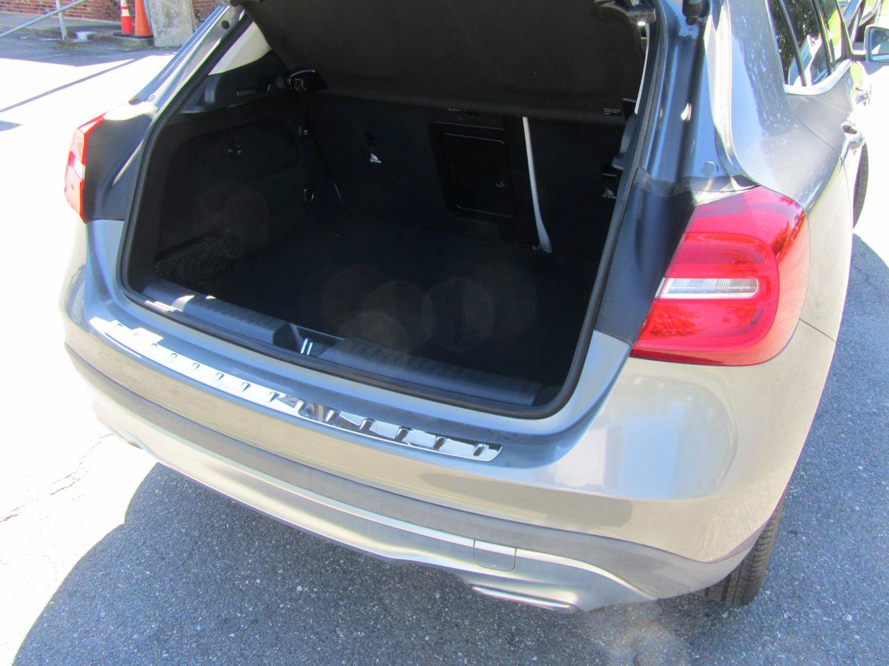 Used 2016 Mercedes-Benz GLA 250 4MATIC image 19