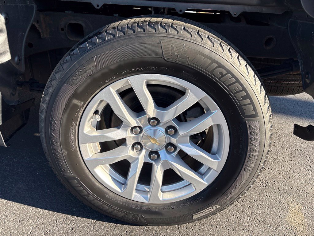 Used 2022 Chevrolet Silverado 1500 LT AWD/4WD image 11