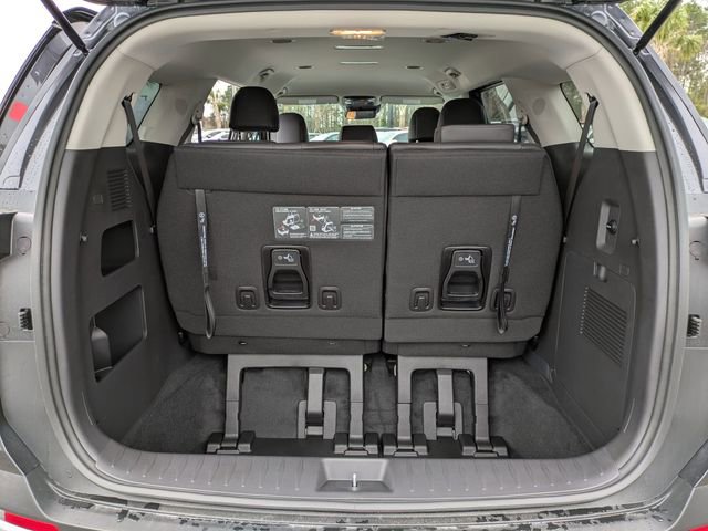 New 2026 Kia Carnival LXS FWD image 13