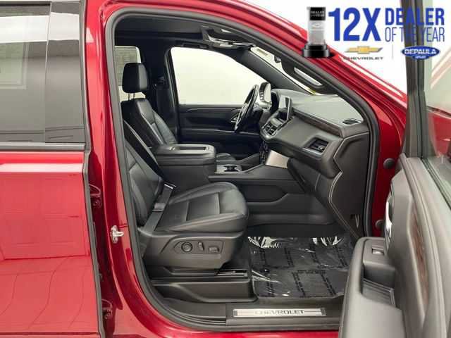 Certified 2021 Chevrolet Tahoe Z71 w/ Luxury Package AWD/4WD image 13