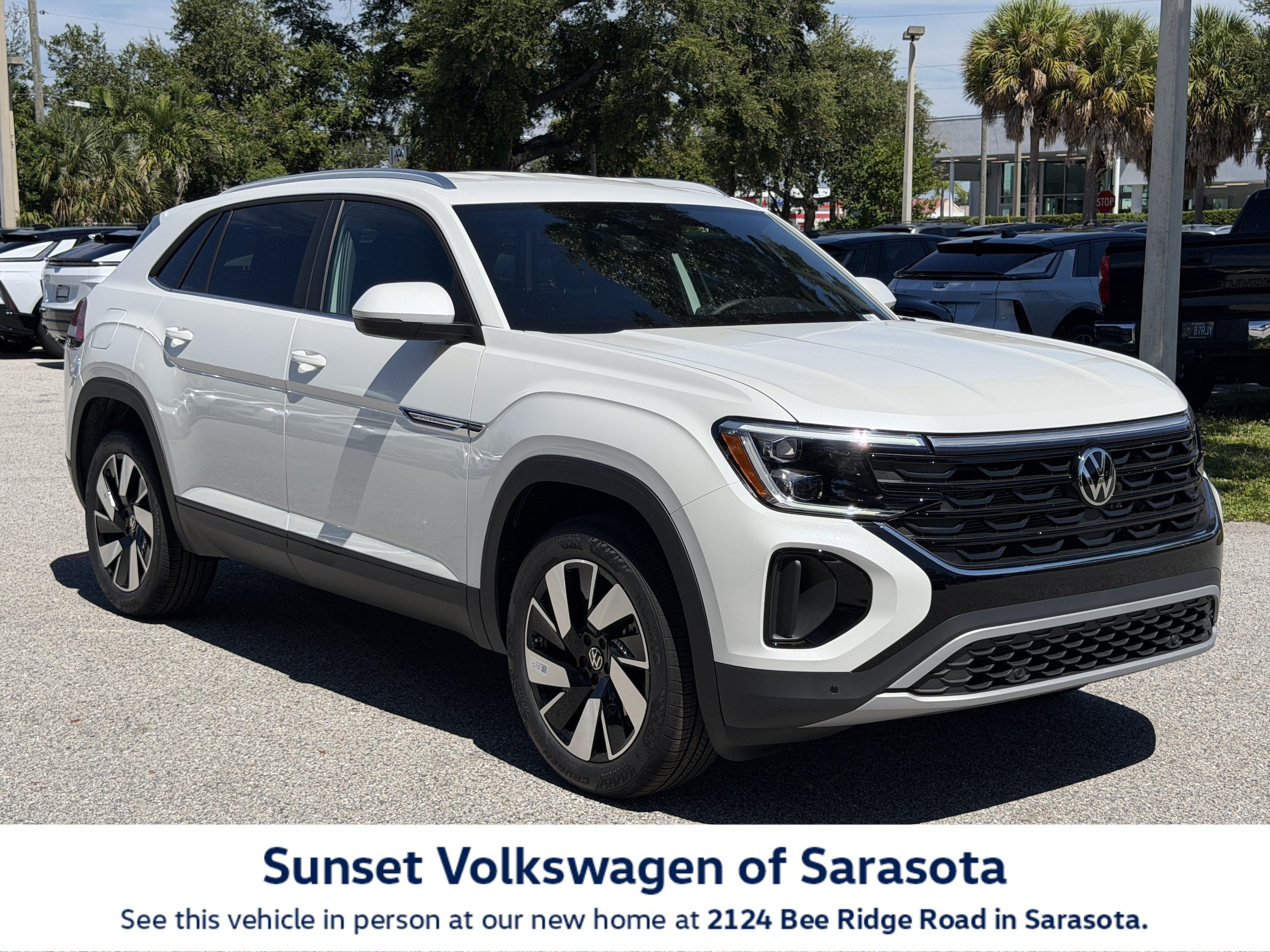 New 2026 Volkswagen Atlas Cross Sport SE FWD image 1