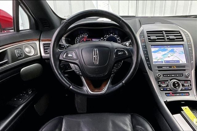 Used 2020 Lincoln MKZ Reserve w/ Luxury Package FWD image 5