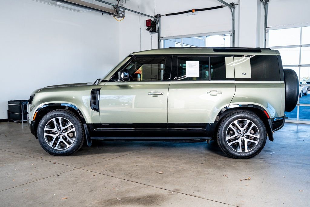 Used 2021 Land Rover Defender 110 X-Dynamic HSE image 8