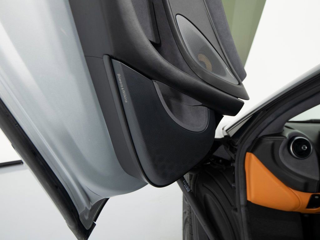 Used 2017 McLaren 570S Coupe image 13