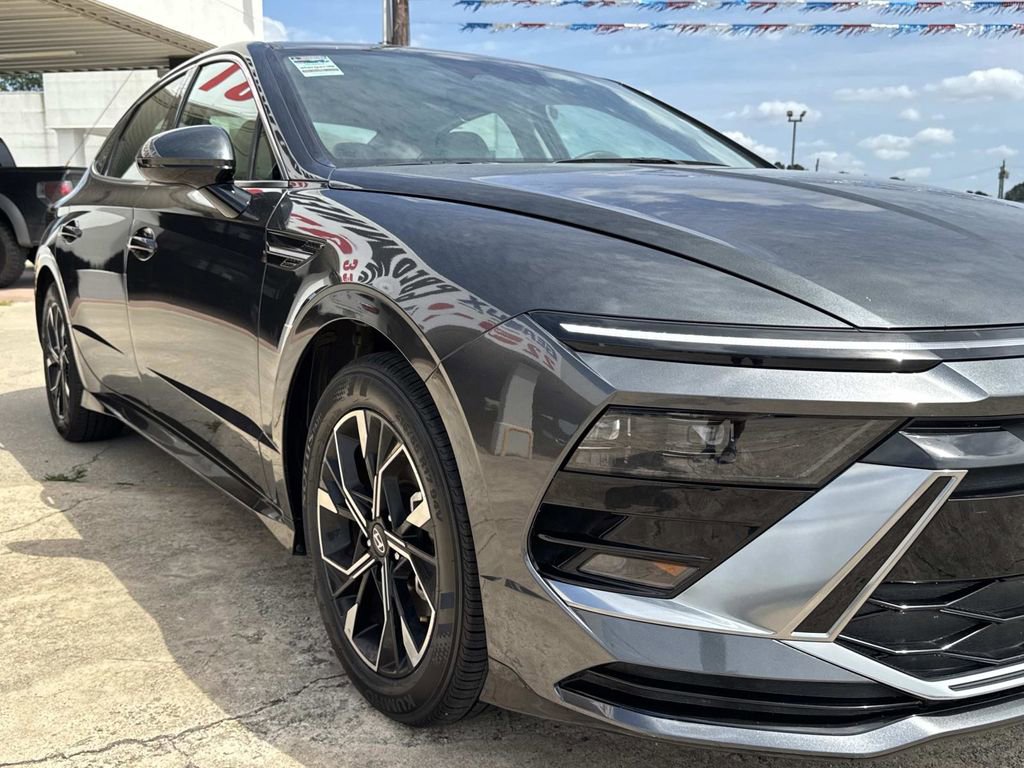 Used 2025 Hyundai Sonata SEL FWD image 18