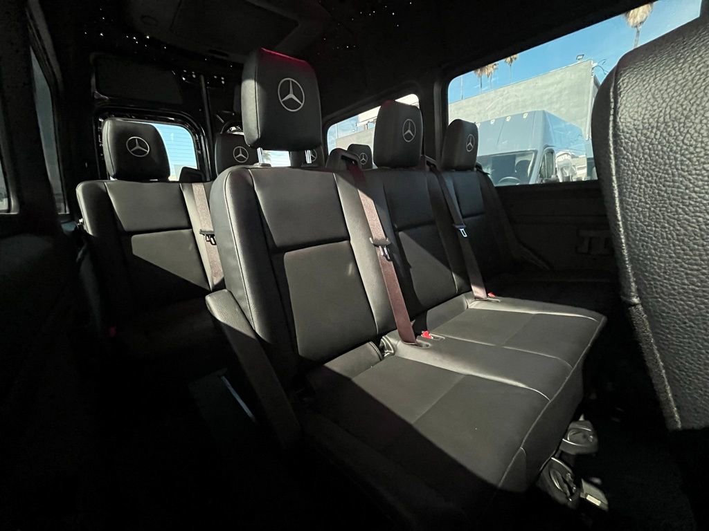 Used 2024 Mercedes-Benz Sprinter 2500 image 15