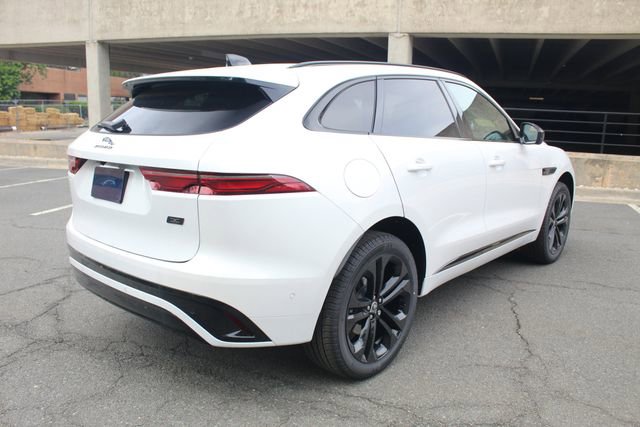 New 2026 Jaguar F-PACE R-Dynamic S image 2