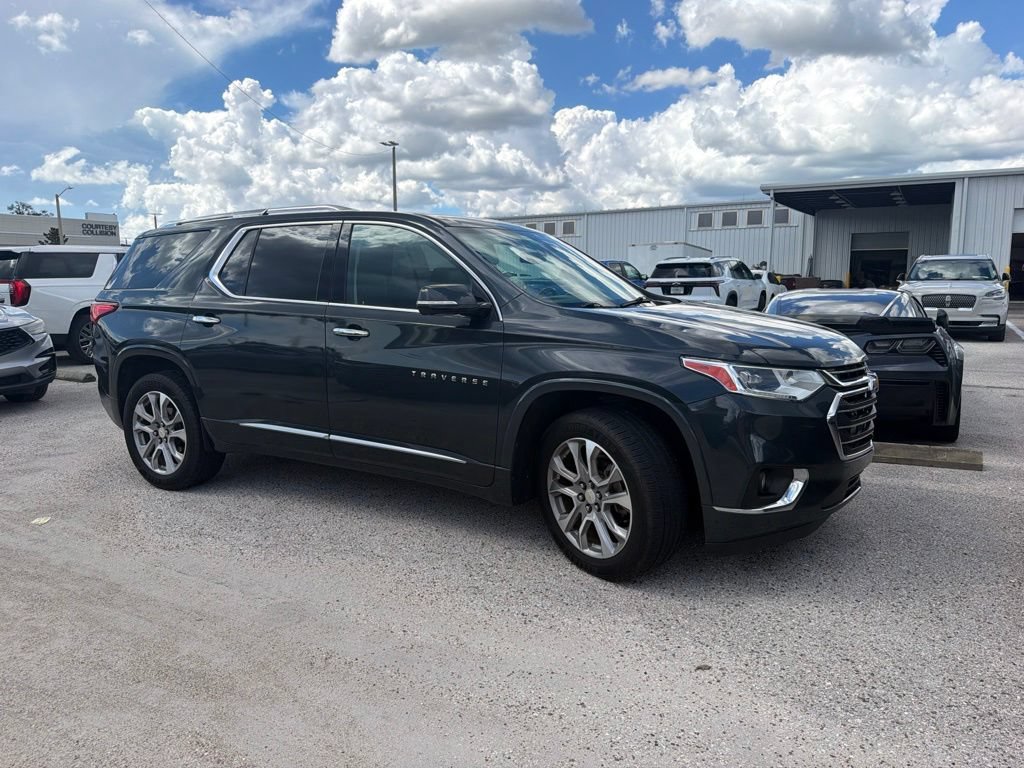 Used 2020 Chevrolet Traverse Premier FWD image 19