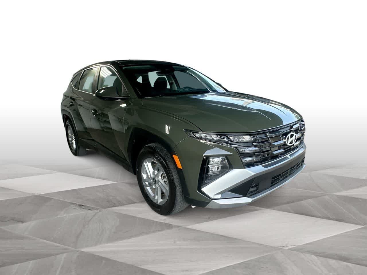 Used 2026 Hyundai Tucson SE FWD image 2