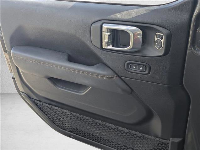 Used 2021 Jeep Gladiator Overland image 10