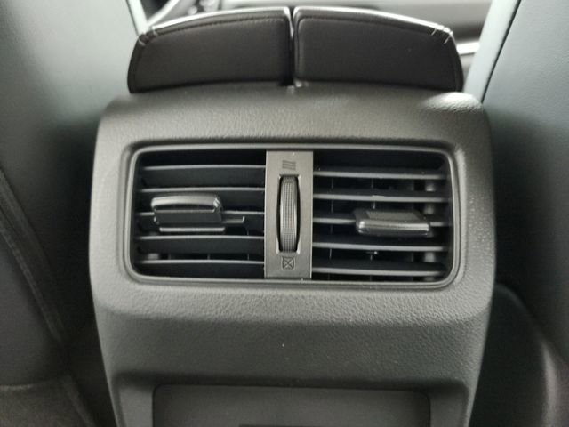 Used 2025 Nissan Rogue SV w/ SV Premium Package image 39