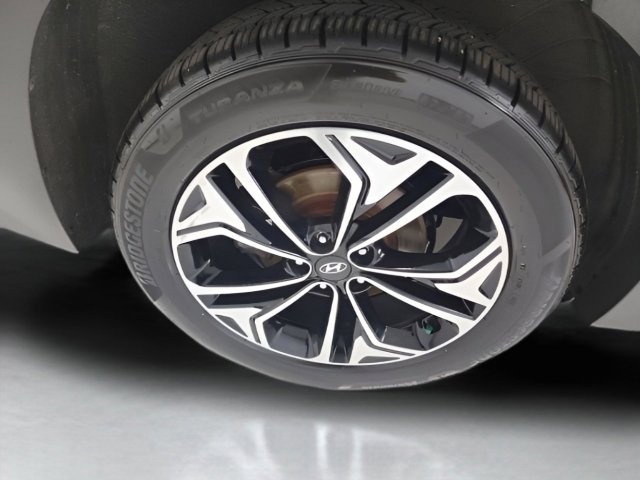 Used 2019 Hyundai Santa Fe Limited AWD/4WD image 14