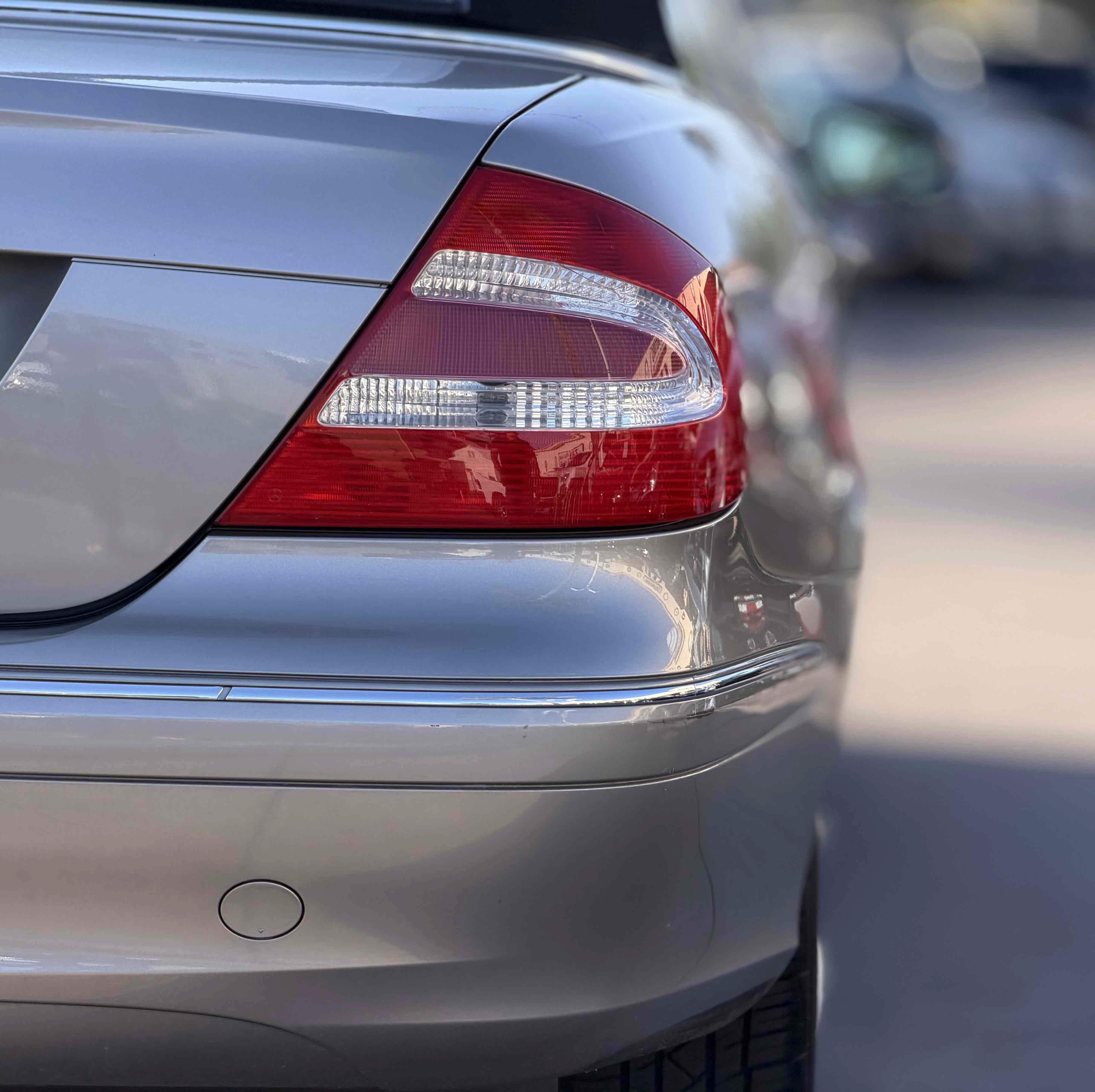Used 2005 Mercedes-Benz CLK 320 Cabriolet image 15