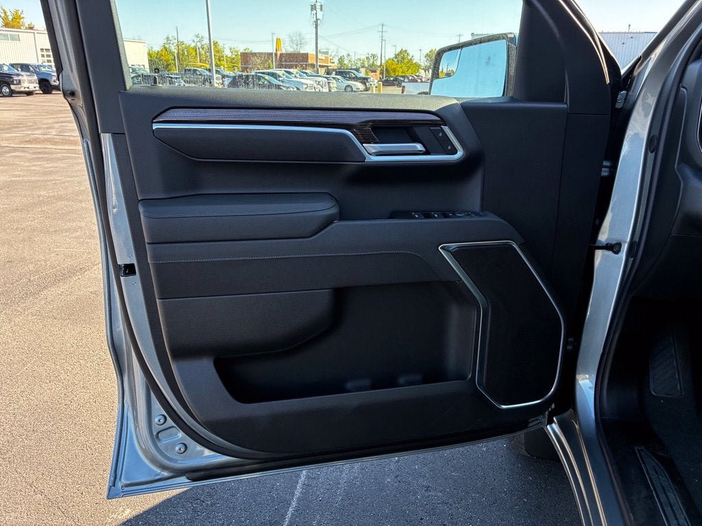 New 2026 Chevrolet Silverado 1500 LT AWD/4WD image 3