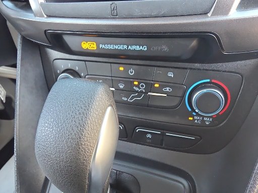 Used 2023 Ford Transit Connect XLT FWD image 5