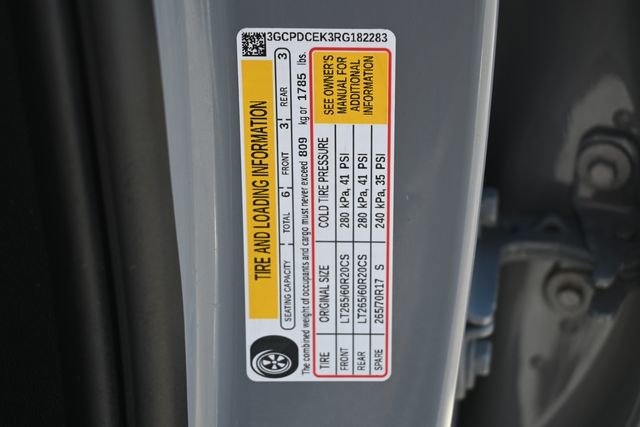 Used 2024 Chevrolet Silverado 1500 Custom Trail Boss w/ LPO, Dark Essentials Package image 29