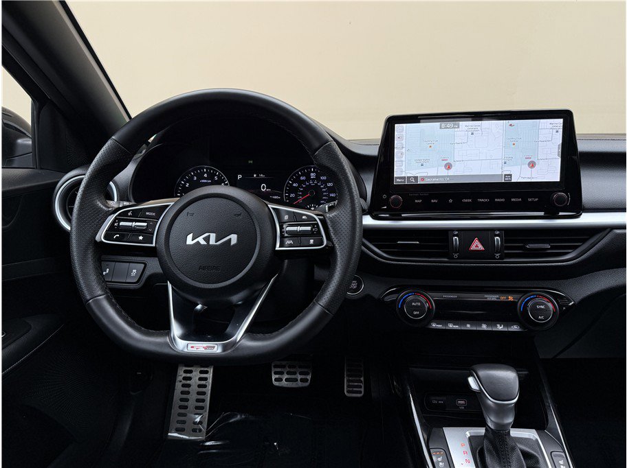 Used 2024 Kia Forte GT-Line w/ GT-Line Premium Package image 7