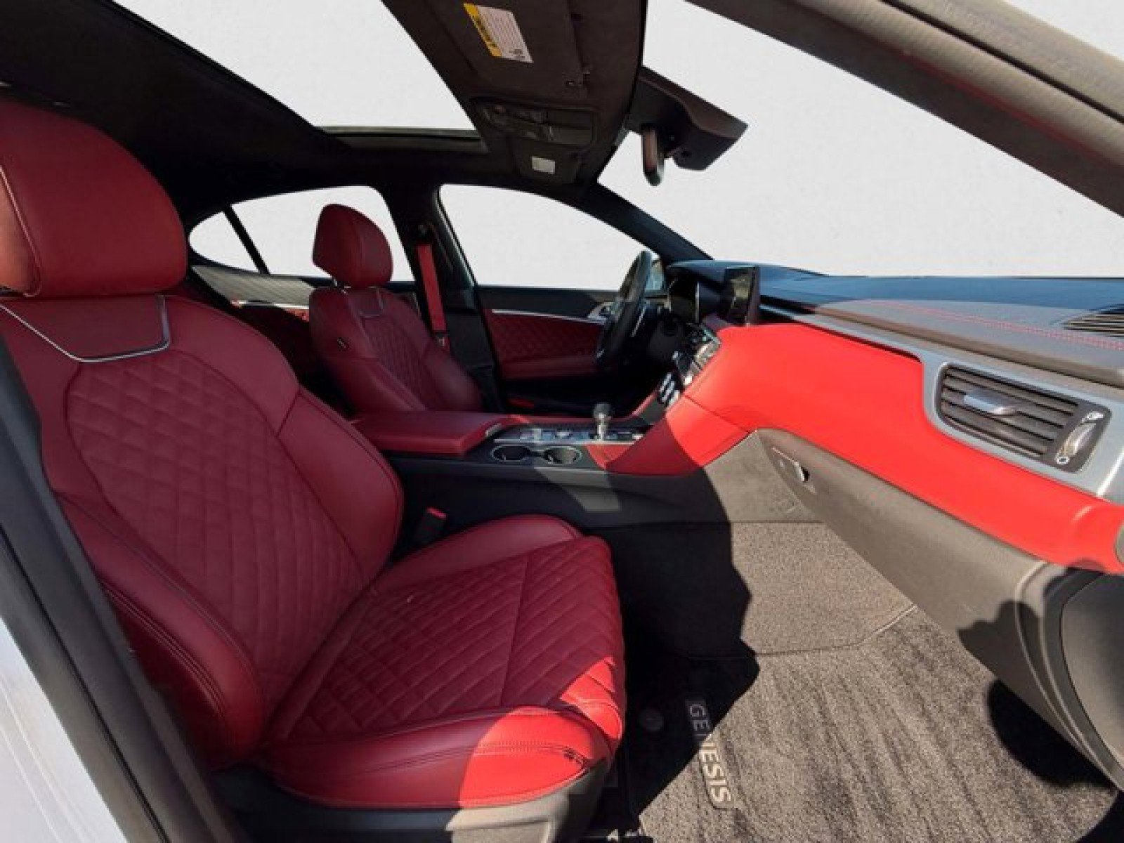 Used 2023 Genesis G70 3.3T w/ Sport Prestige Package image 20