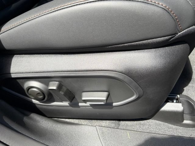 New 2026 Jeep Cherokee Overland w/ Advanced Pro Tech Group AWD/4WD image 30