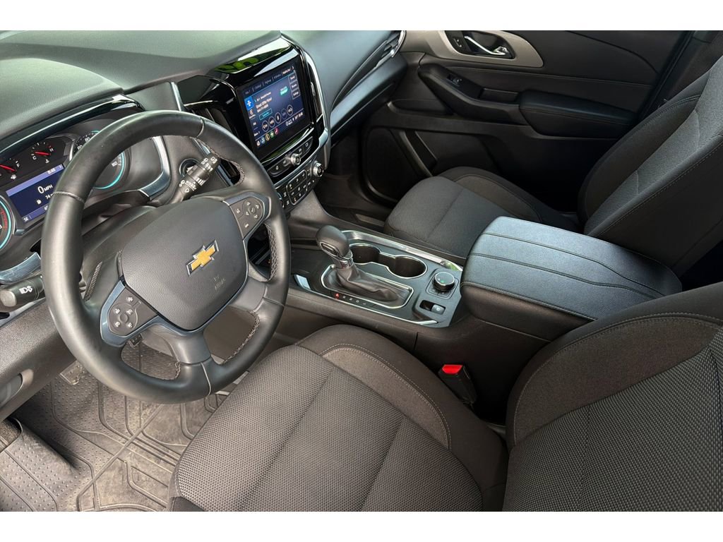 Used 2023 Chevrolet Traverse LT FWD image 10