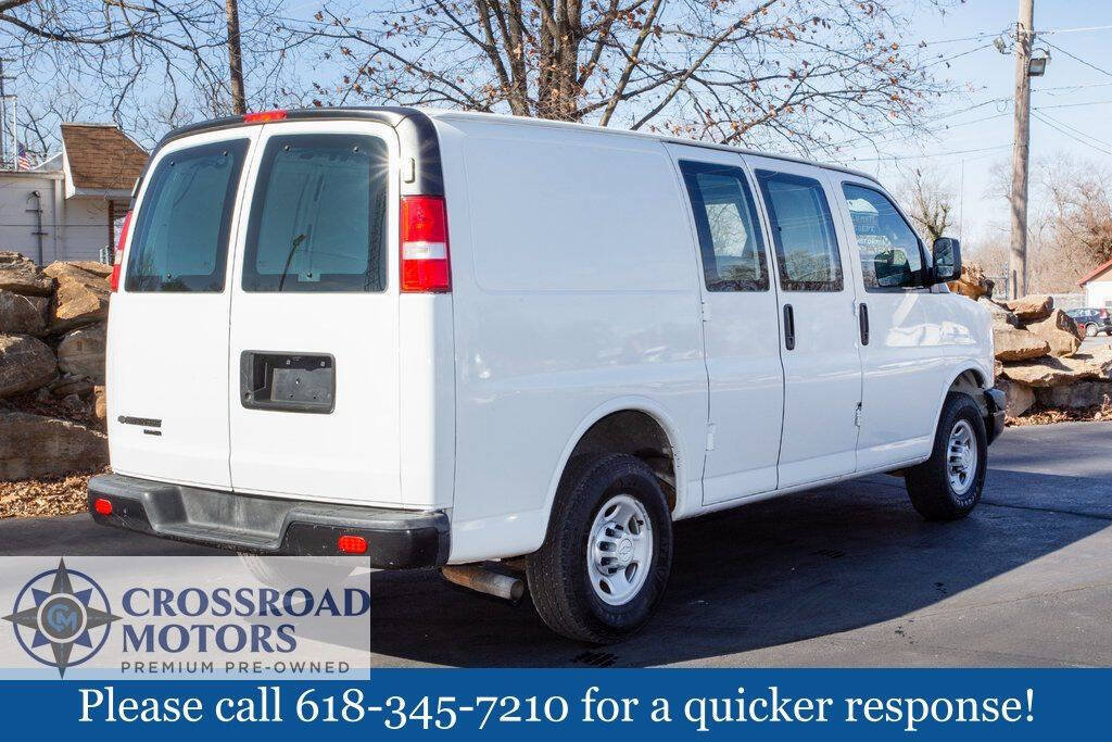 Used 2016 Chevrolet Express 2500 RWD image 8