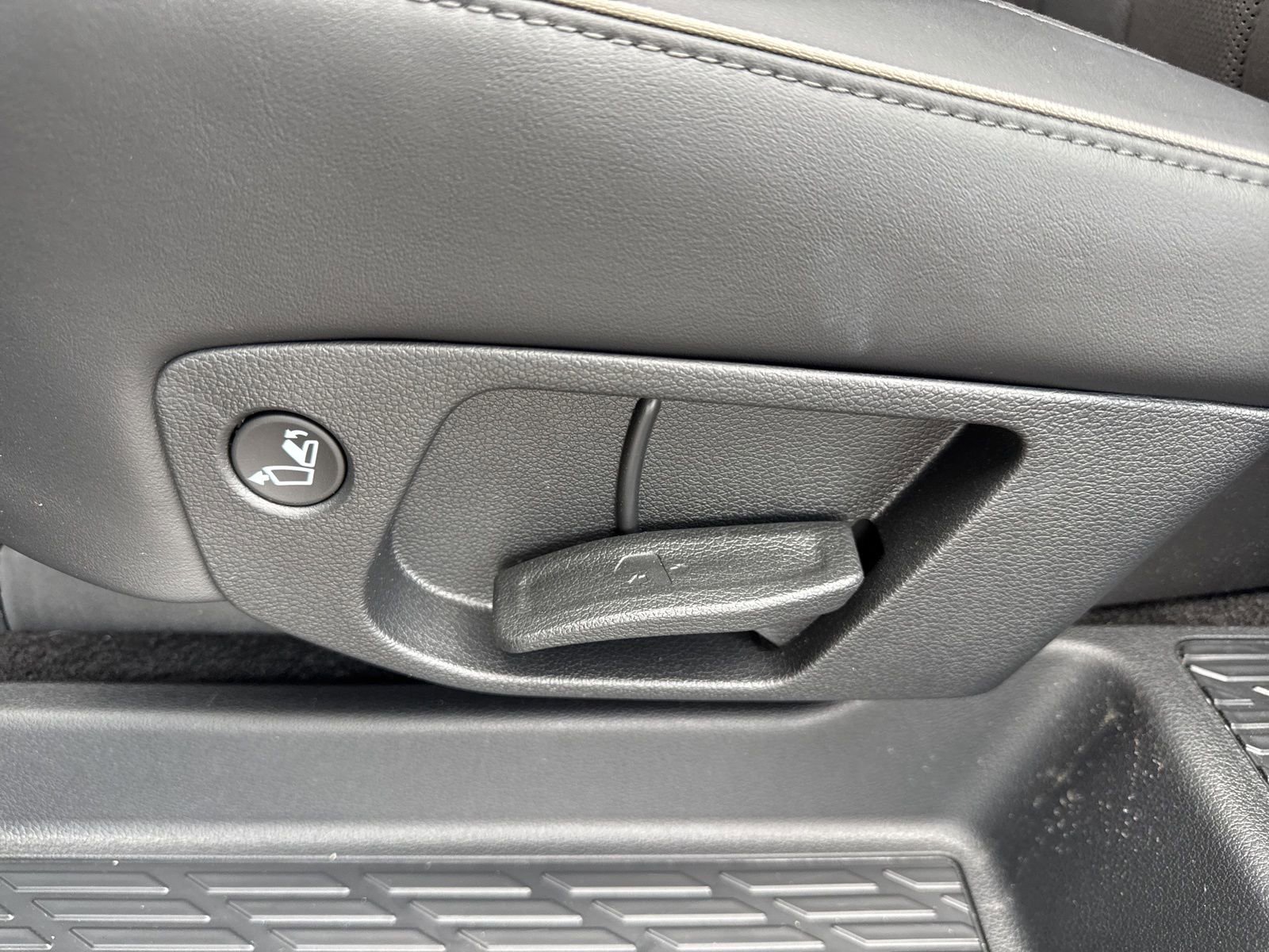Used 2025 Hyundai Palisade Calligraphy AWD/4WD image 18