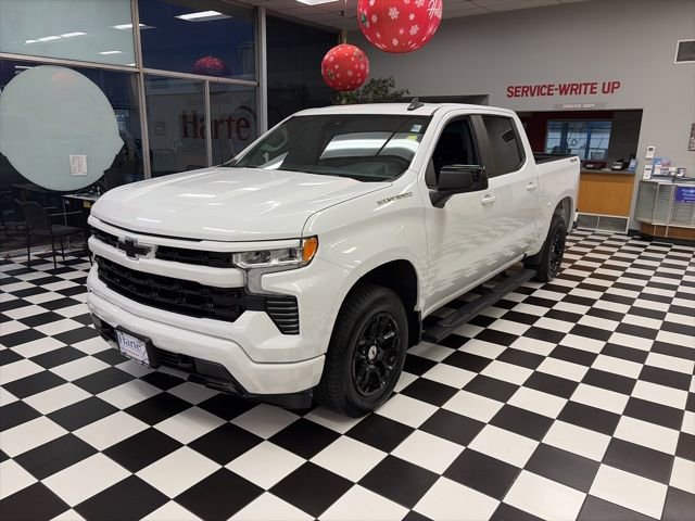 Used 2023 Chevrolet Silverado 1500 RST image 3