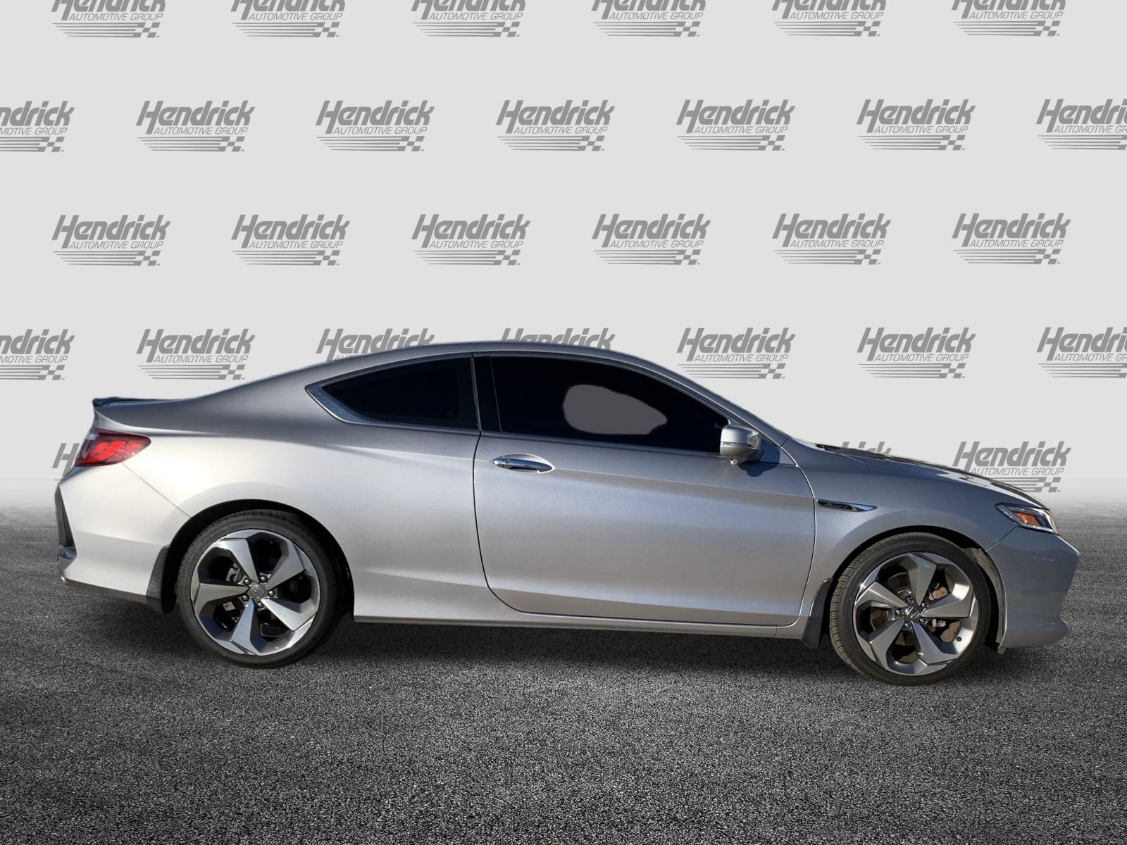 Used 2016 Honda Accord Touring image 11